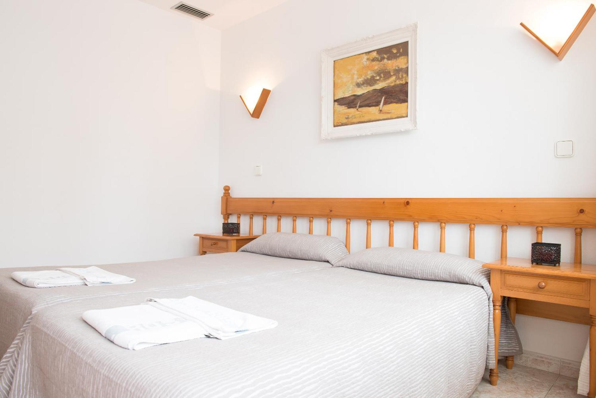 Pierre & Vacances Ros Ibiza Santa Eularia des Riu Room photo