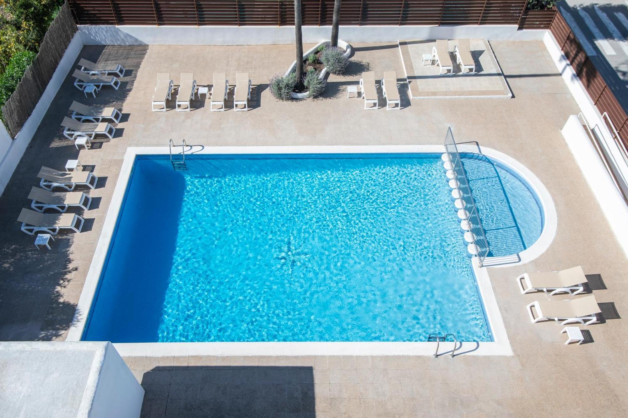Pierre & Vacances Ros Ibiza Santa Eularia des Riu Exterior photo